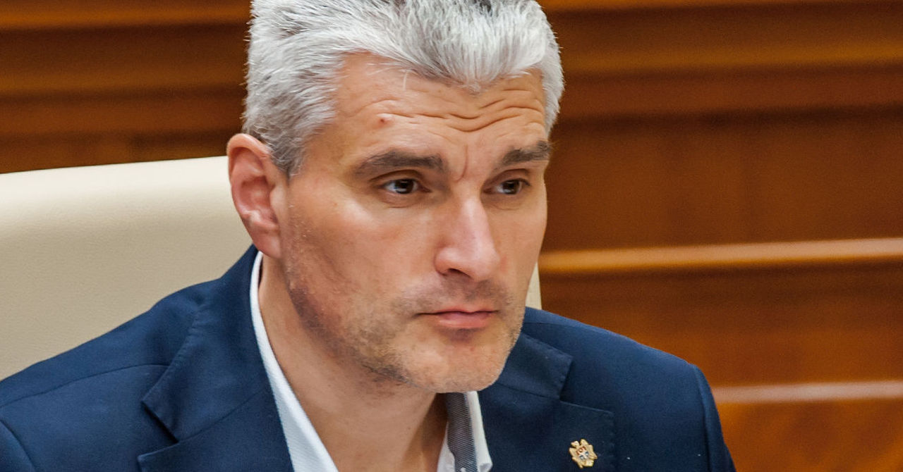 Слусарь в День Независимости: Шанс все равно не упущен, но времени мало.