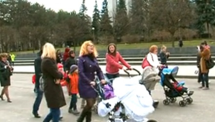 В ходе митинга было озвучено главное требование - полная отмена нововведений в правилах соцобеспечения. Фото: jurnal.md
