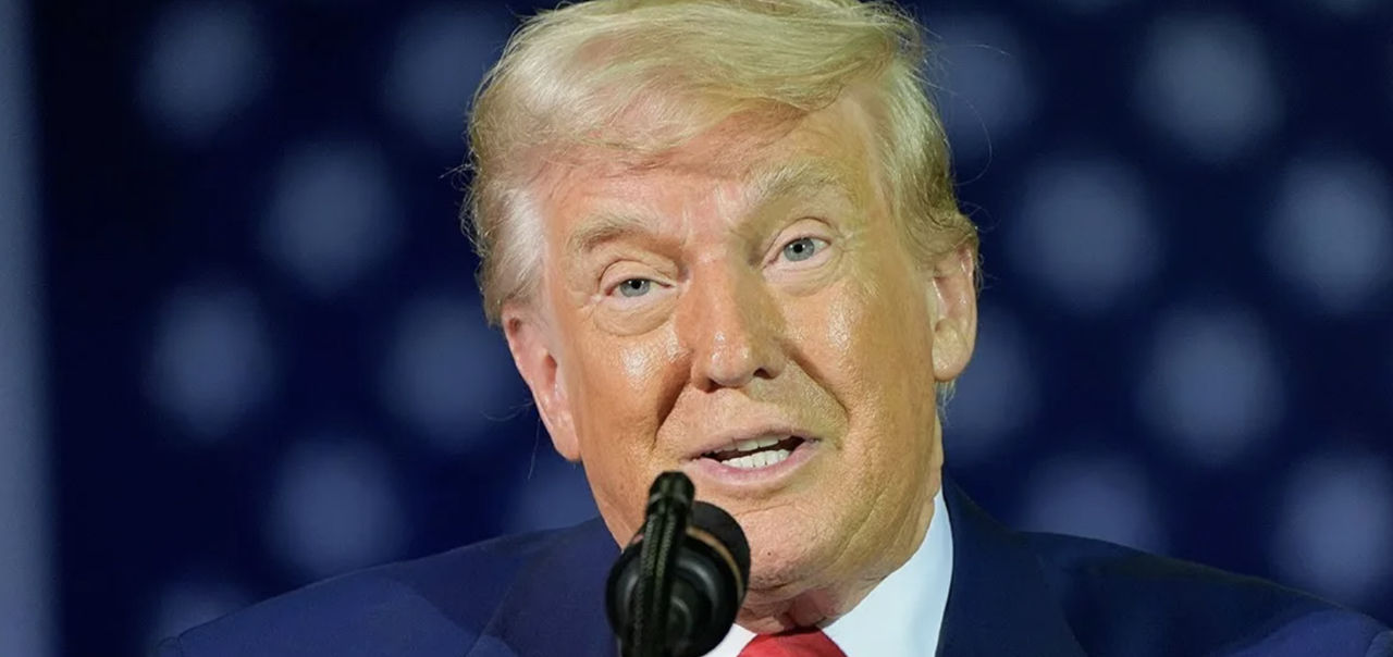 Трамп снова назвал Крым островом посреди океана.