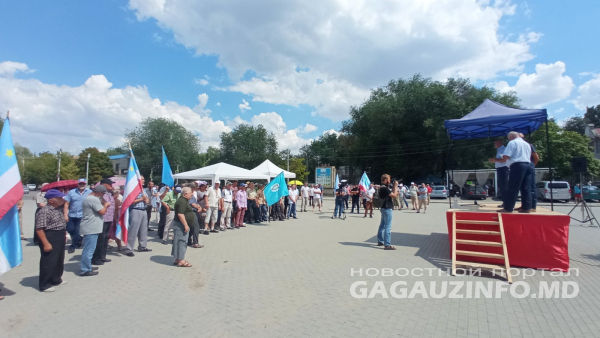 Протестующие в Гагаузии отправили резолюцию Санду, но ответа не получили.