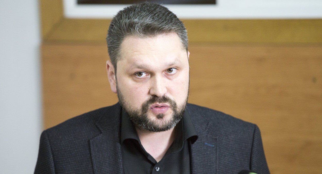 В ВСП рассмотрят иск экс-главы НЦБК Зумбряну против решения парламента.