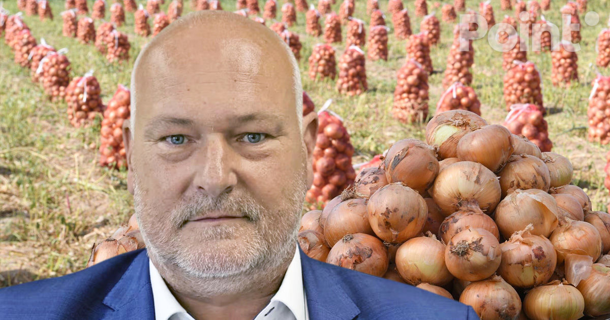 Немецкого депутата оштрафовали за выращивание лука в Беларуси.