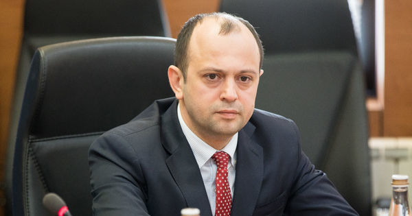 Цуля высказался за обсуждение программы макрофинансовой помощи Молдове.