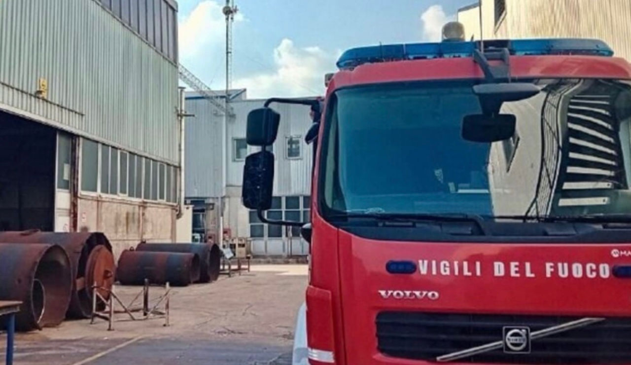 Un moldovean a murit în Italia după ce a fost strivit de un cilindru de 800 kilograme la locul de muncă.
