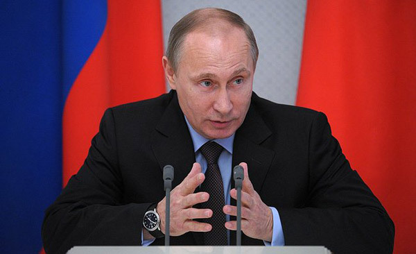 Президент РФ поблагодарил военных за выдержку и мужество.