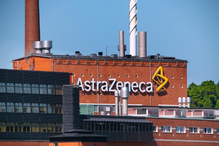 Вакцина AstraZeneca защищает от COVID-19 даже после одной дозы.