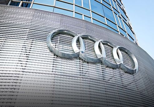 Audi, „atacată” de o companie soră. Suma fabuloasă care i se solicită ca daune.