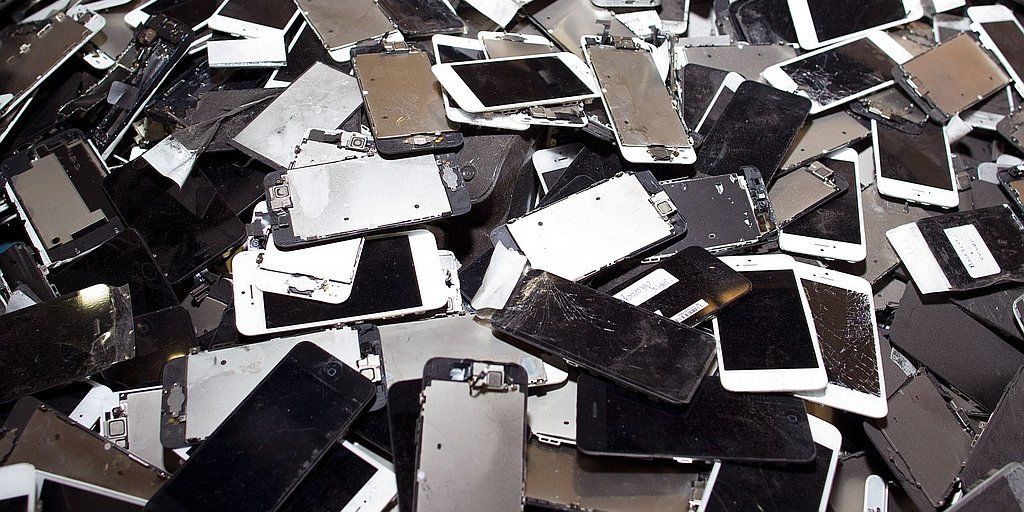 Medaliile de la Jocurile Olimpice vor fi create din telefoane reciclate.