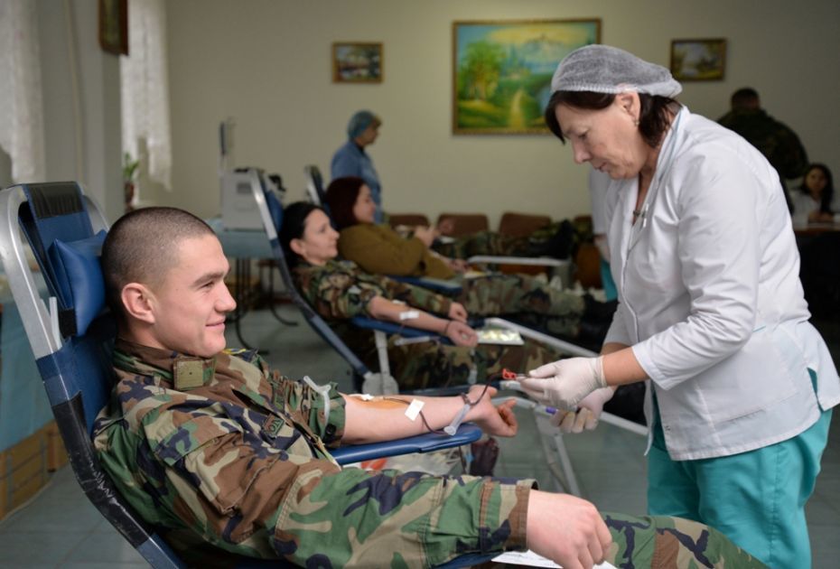 В этом году более 1300 солдат и гражданских сотрудников Национальной армии приняли участие в мероприятиях по сдачи крови.