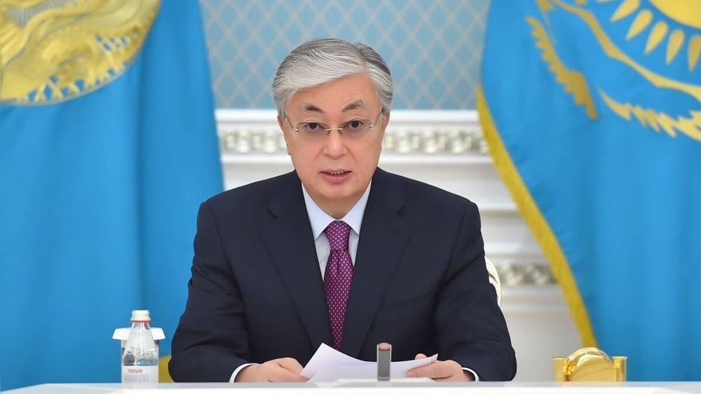 Президент Казахстана заверил, что власть в стране не падет.
