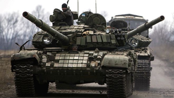 Россия отрицает присутствие своих войск в Донбассе и неоднократно отвергала все приводившиеся свидетельства.