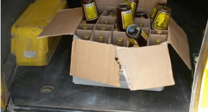 Un locuitor al orașului Drochia a fost reținut pentru contrabandă cu băuturi alcoolice. Foto: moldova.org