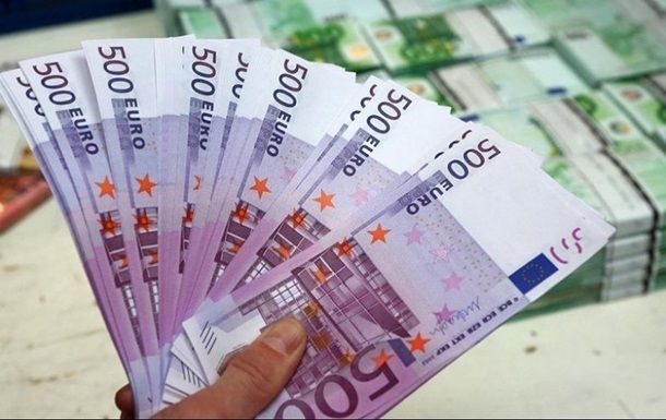 Евросоюз прекратил выпускать банкноты 500 евро.