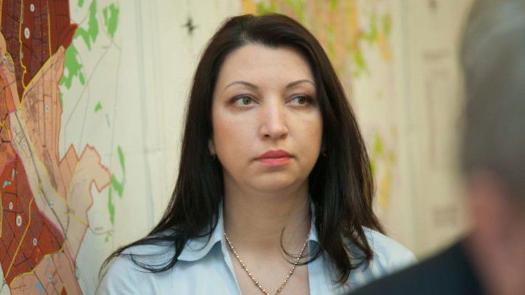 Херца говорит, что рада тому, что ей удалось спасти компанию от банкротства. Фото: deschide.md.