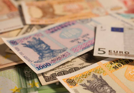 Aprecierea monedei euro explică deprecierea dolarului în raport cu leul moldovenesc. 
