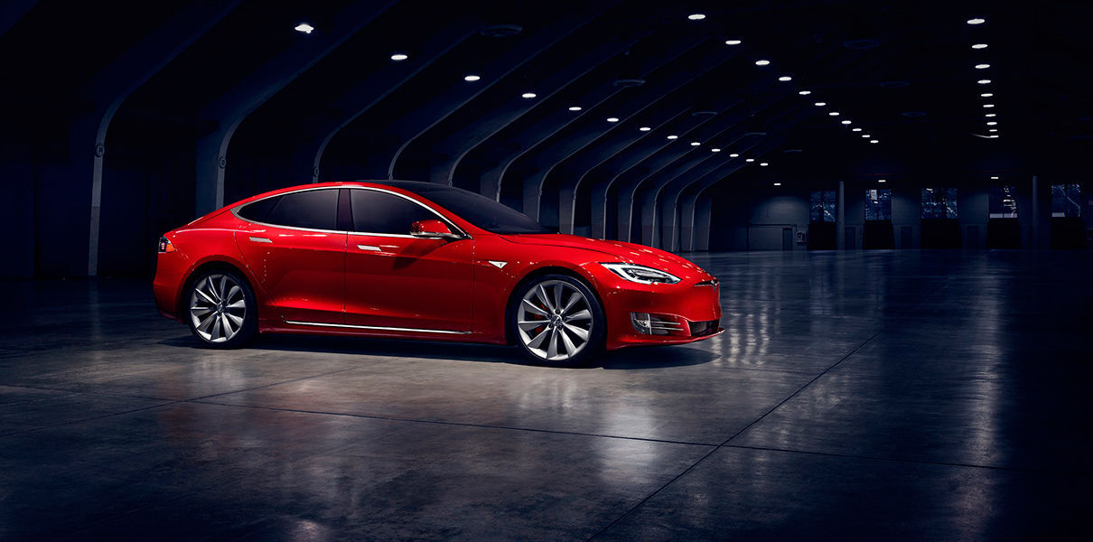 Tesla Model S стала самым быстрым серийным автомобилем.