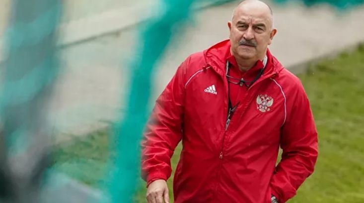 Черчесова уволили с поста главного тренера сборной России.