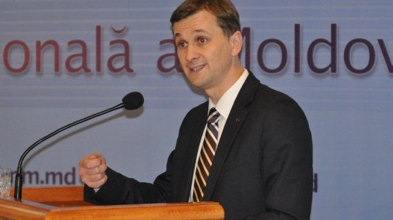 Эксперты считают неслучайной отставку руководства НБМ накануне визита МВФ.