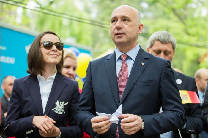 Глава кабмина отметил, что финансовую поддержку Европа оказывает гражданам страны, а не ее правительству.