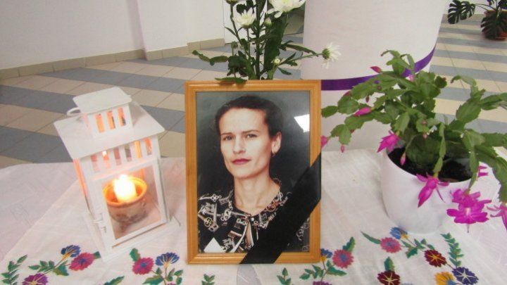 Жители Макарешт о погибшей беременной женщине: Забор рухнул на нее.