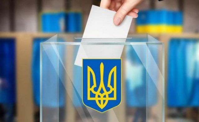 На Украине подвели итоги выборов в Раду по одномандатным округам.