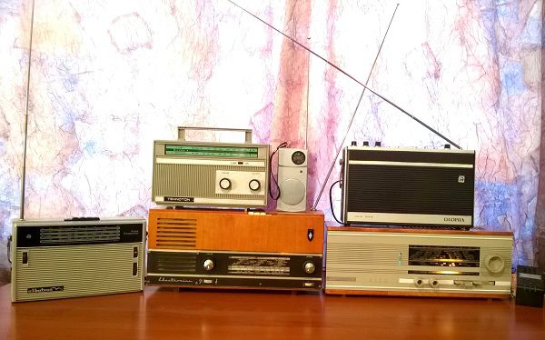 Ideea celebrării Zilei mondiale a radioului a venit din partea Academiei Spaniole de Radio.