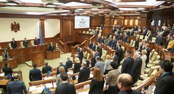 Unirea Republicii Moldova cu România, discută astăzi în Parlament.