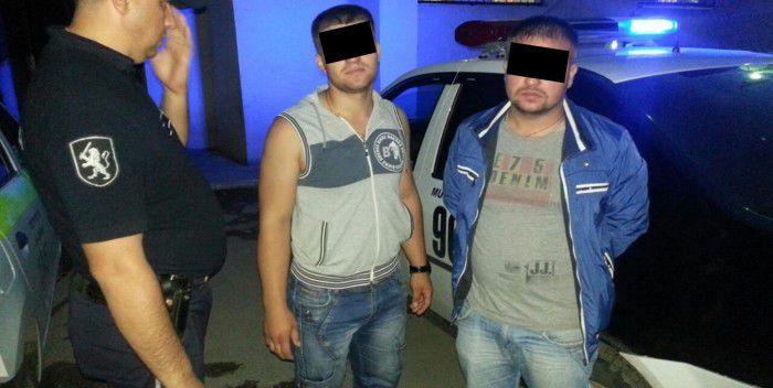 Tinerii vor fi predaţi angajaţilor Inspectoratului de Poliţie Ialoveni.