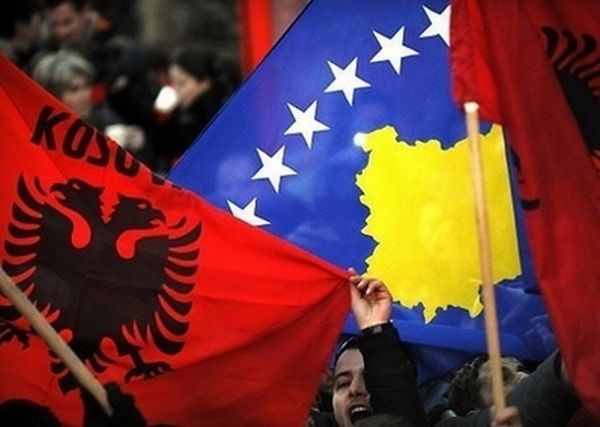Kosovo va depune în 2018 cererea de aderare la UE. Foto: rador.ro