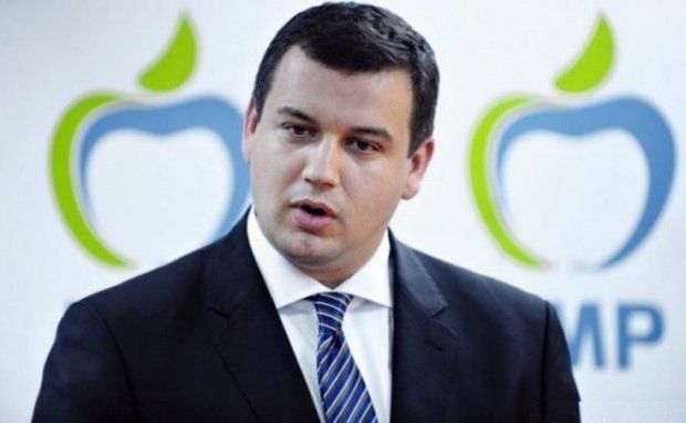 Tomac îI cere lui Iohannis să se implice activ în unirea Republicii Moldova cu România.
