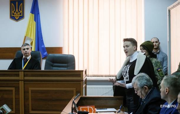 Савченко в суде обматерила прокурора.