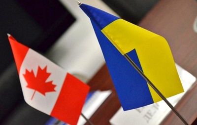 Канада опровергла слухи об отмене виз для украинцев.