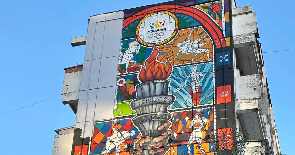 Pictura murală „Visul Olimpic” a început să fie restaurat la Chișinău.