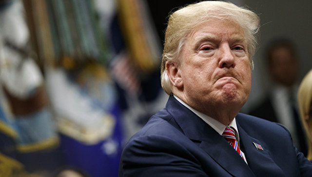 Во вторник Трамп поздравил Путина с победой на прошедших в РФ выборах. 