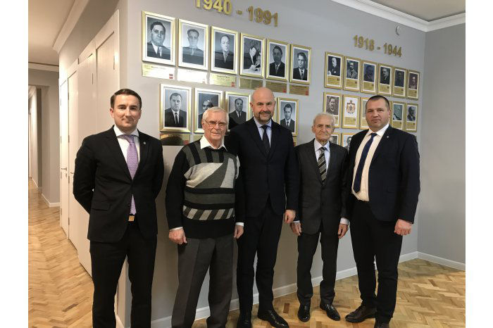 Владимир Боля встретился с экс-главами Минсельхоза на открытии галереи в их честь.