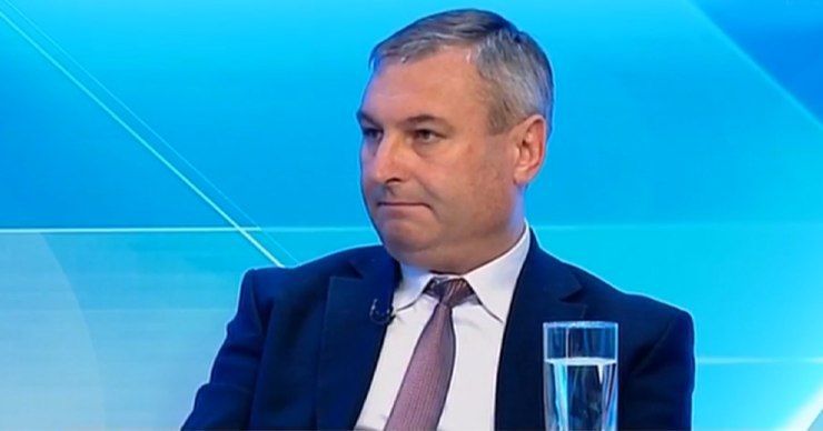 В 99% случаях умерли люди с сопутствующими заболеваниями, заявил Фуртунэ.