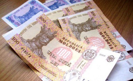 În anul 2016, salariul mediu pe economie în Moldova a constituit lunar 5084 lei. Foto: timpul.md