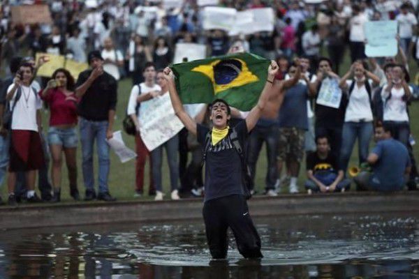 Brazilia este aproape de o nouă criză.  