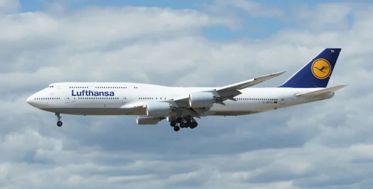 Un avion al companiei Lufthansa a rămas fără pilot în timpul unui zbor transatlantic.