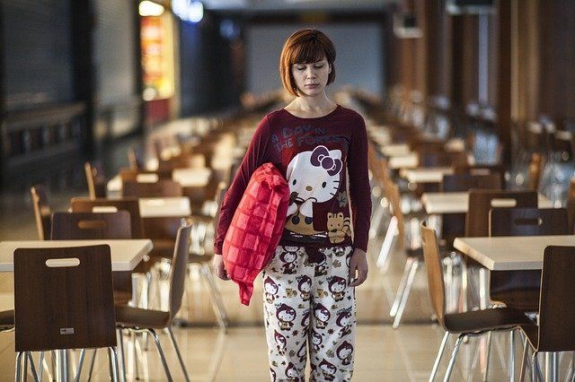 Существуют два типа сна — быстрый и медленный сон, которые постоянно чередуются друг с другом.