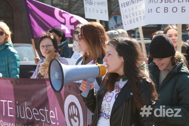 Grupul de inițiative feministe îi cere lui Chirtoacă să-și ceară scuze publice de la Greceanîi. Foto: diez.md