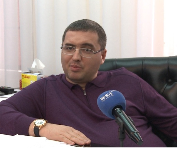 Renato Usatîi a afirmat, în repetate rînduri, că în cazul în care vor apărea unele obstacole în calea înregistrării propriul lui partid, el se va ocupa de rebrandingul altuia, însă nu a dezvăluit niciodată denumirea acestei formațiuni politice.