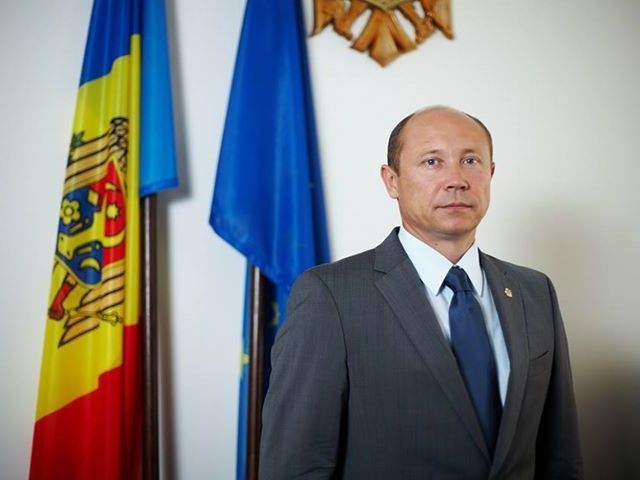 Премьер примет участие только в заседании совета
