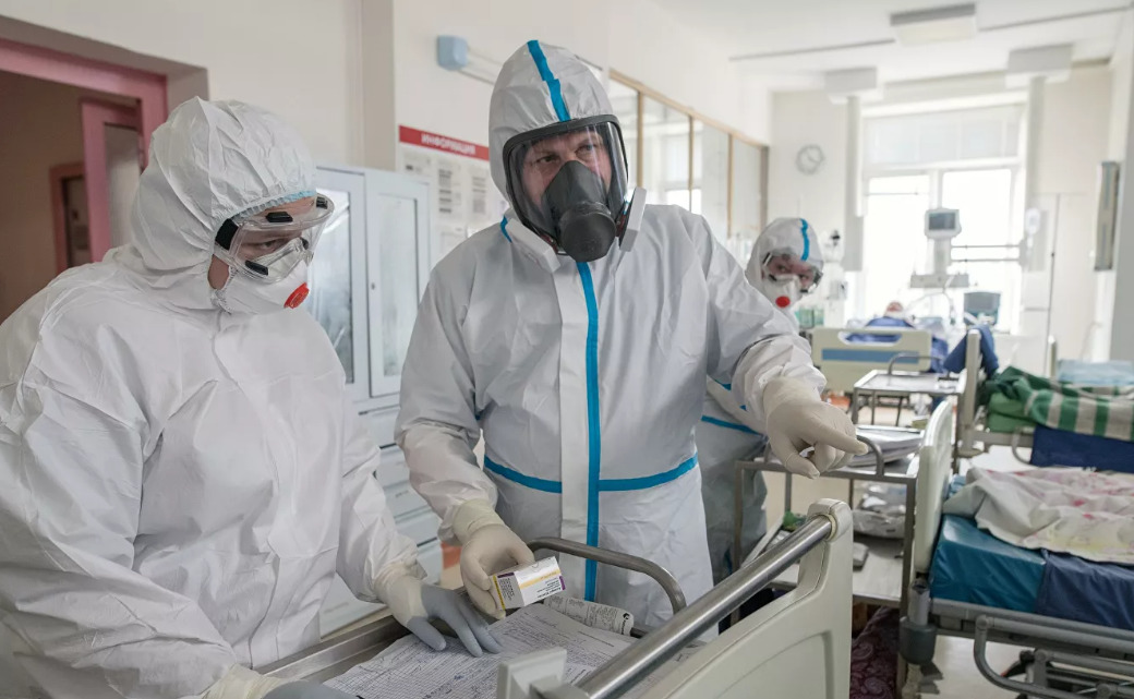 В России за сутки коронавирус выявили у 10 581 человека.
