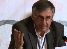 Câteva minute în urmă Ion Sturza, premierul desemnat a avut o discuție cu președintele Parlamentului, Andrian Candu. Foto: politicaromaneasca.ro