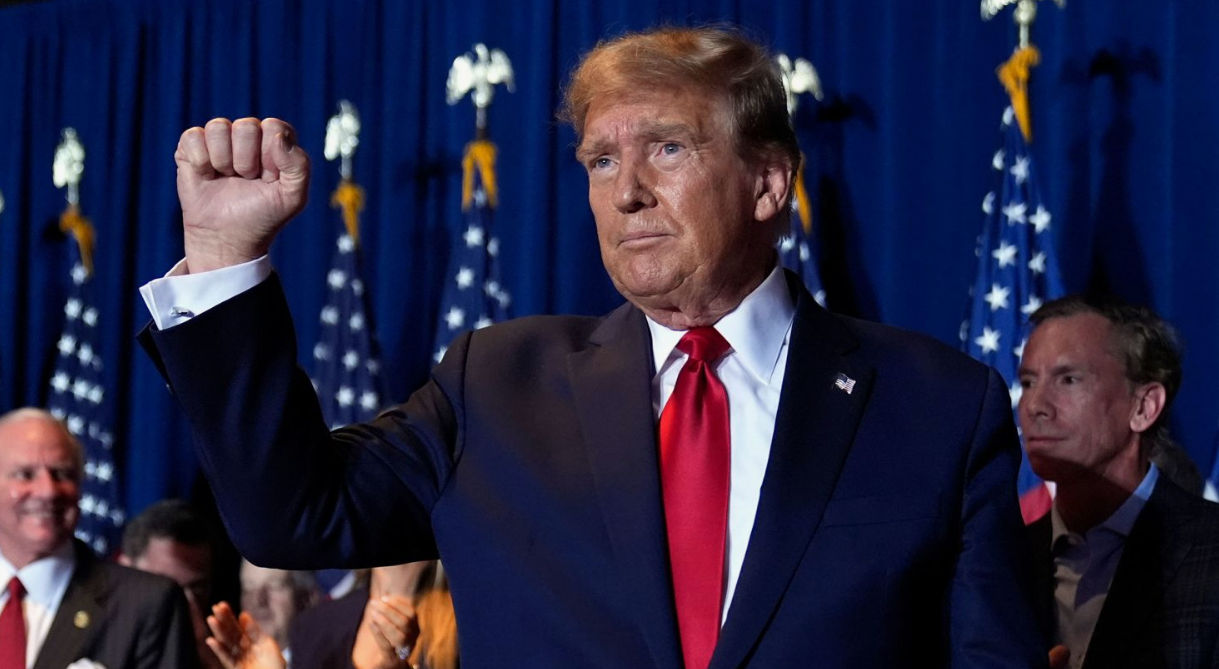 Дональд Трамп побеждает на праймериз в Южной Каролине.