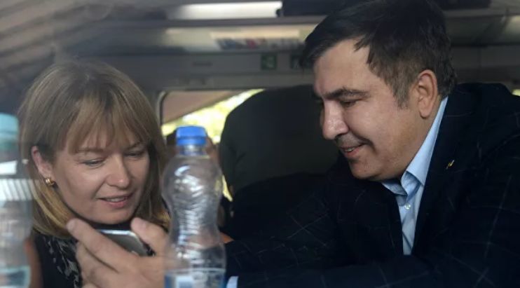 Жена Саакашвили отреагировала на появление новой возлюбленной мужа.