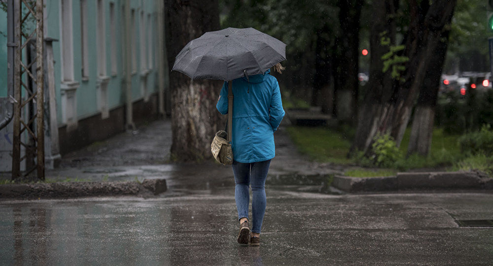 În următoarele zile nu scăpăm de ploi. Foto: sputnik.kg