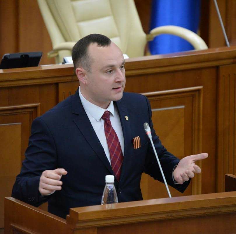 Председатель фракции ПСРМ в парламенте Влад Батрынча.