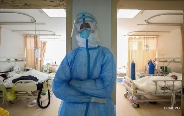 Во Франции запасы медицинских масок будет контролировать правительство.